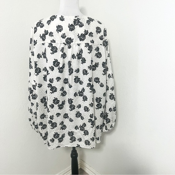 Lane Bryant Women’s Plus Size 24 Metallic Floral Button Front Blouse Business - Picture 5 of 9